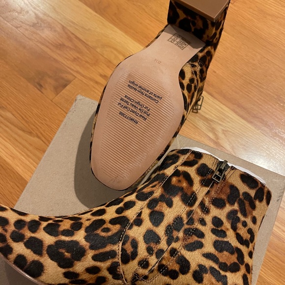 Madewell Jada Boot in Leopard Calf Hair - Picture 2 of 7